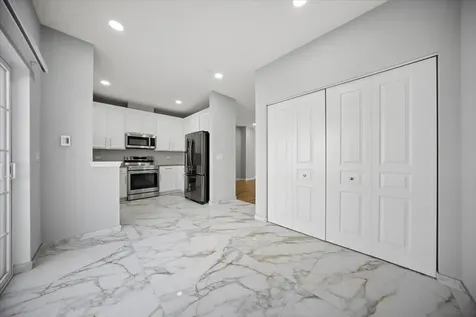 1244 Evergreen Avenue Des Plaines IL 60016