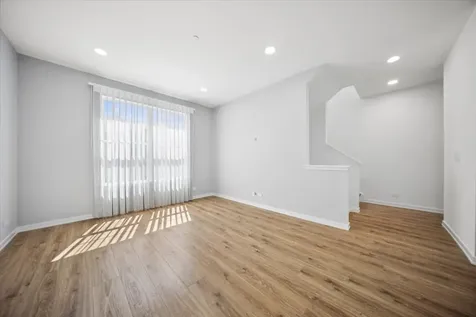 1244 Evergreen Avenue Des Plaines IL 60016