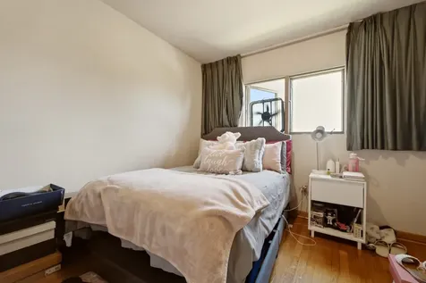 13227 South Escanaba Avenue Chicago IL 60633