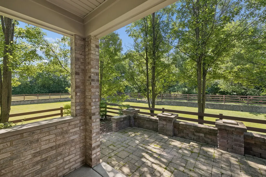 4740 Auvergne Avenue Lisle IL 60532