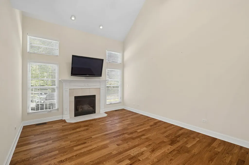 4740 Auvergne Avenue Lisle IL 60532