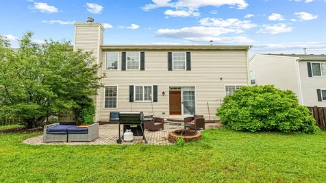 1889 Lake Bluff Lane Pingree Grove IL 60140
