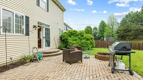 1889 Lake Bluff Lane Pingree Grove IL 60140