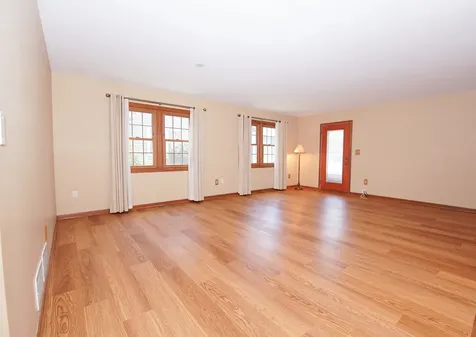 49 South Walnut Drive North Aurora IL 60542