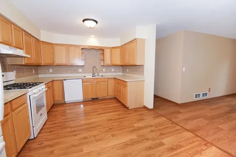 49 South Walnut Drive North Aurora IL 60542
