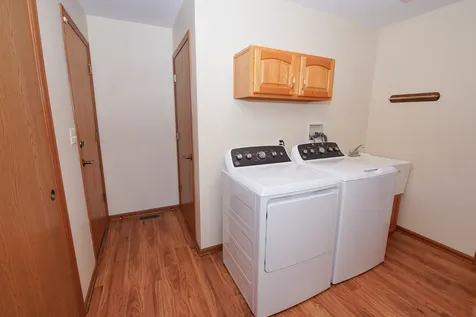 49 South Walnut Drive North Aurora IL 60542