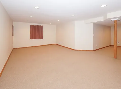49 South Walnut Drive North Aurora IL 60542