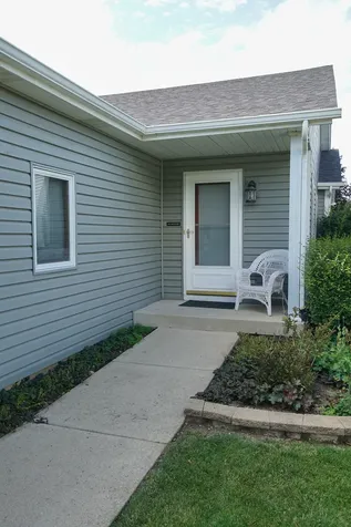 49 South Walnut Drive North Aurora IL 60542