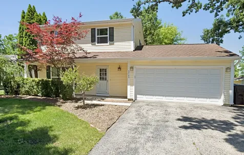 3725 Newport Drive Island Lake IL 60042
