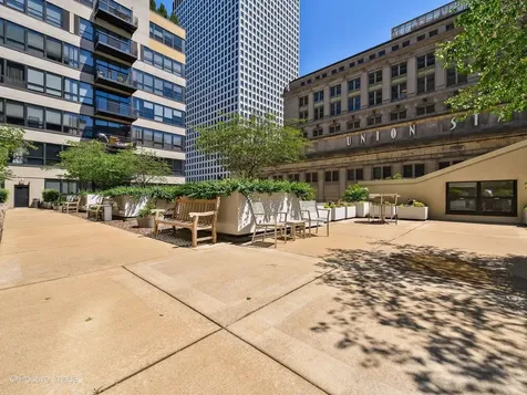 130 South Canal Street Chicago IL 60606
