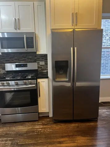 4446 South Sawyer Avenue Chicago IL 60632