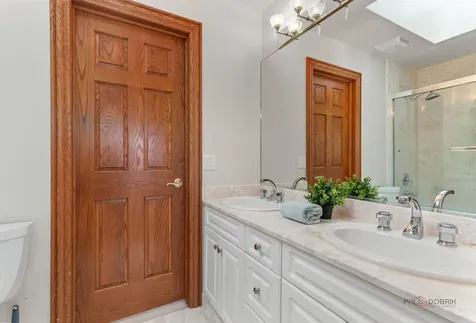 37181 North Fox Hill Drive Wadsworth IL 60083
