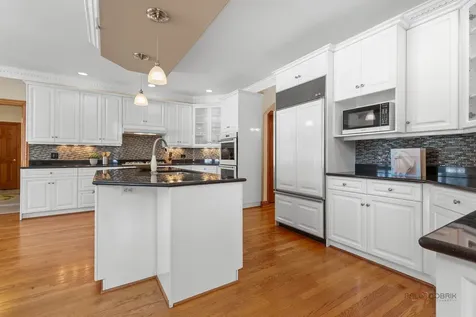 37181 North Fox Hill Drive Wadsworth IL 60083
