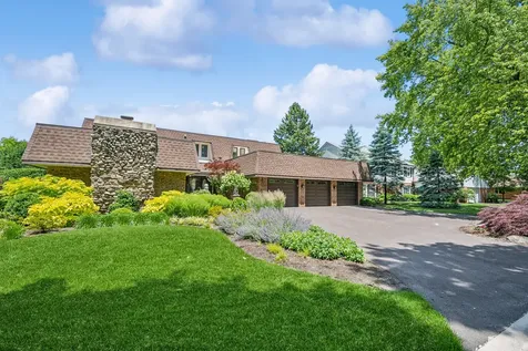 2036 Valley Lo Lane Glenview IL 60025