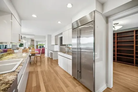 2036 Valley Lo Lane Glenview IL 60025