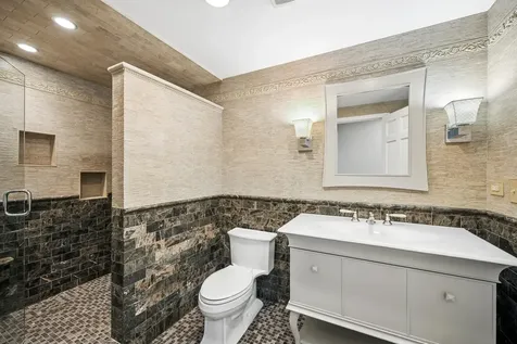 2036 Valley Lo Lane Glenview IL 60025
