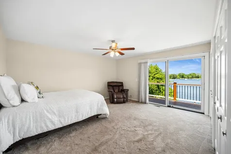 2036 Valley Lo Lane Glenview IL 60025