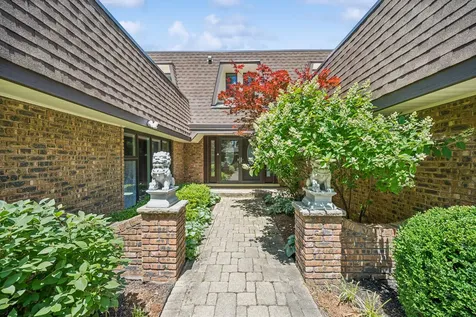 2036 Valley Lo Lane Glenview IL 60025