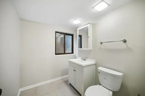 2036 Valley Lo Lane Glenview IL 60025