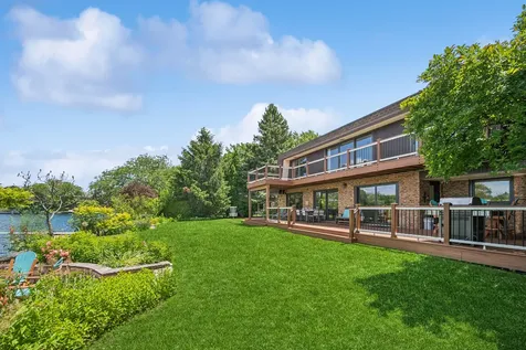 2036 Valley Lo Lane Glenview IL 60025