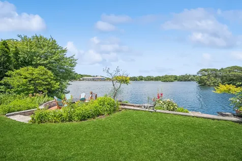 2036 Valley Lo Lane Glenview IL 60025