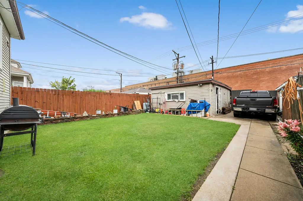 5741 South Sawyer Avenue Chicago IL 60629