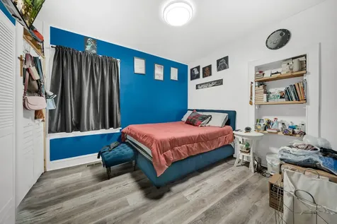 5741 South Sawyer Avenue Chicago IL 60629