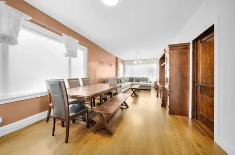 5741 South Sawyer Avenue Chicago IL 60629