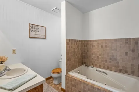 46 Ashlawn Avenue Oswego IL 60543