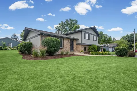 46 Ashlawn Avenue Oswego IL 60543