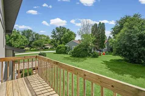 46 Ashlawn Avenue Oswego IL 60543