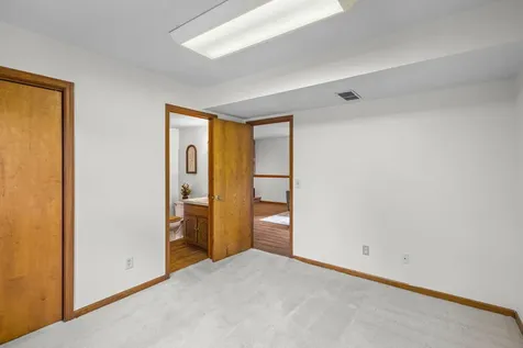 46 Ashlawn Avenue Oswego IL 60543