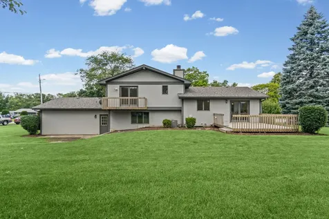 46 Ashlawn Avenue Oswego IL 60543