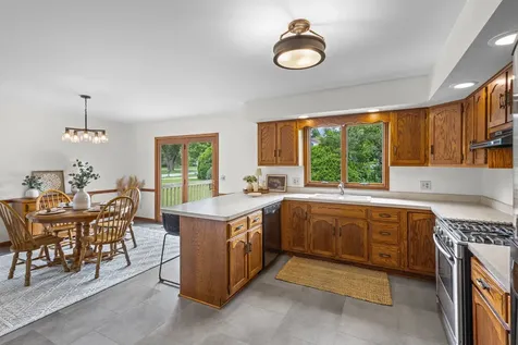 46 Ashlawn Avenue Oswego IL 60543