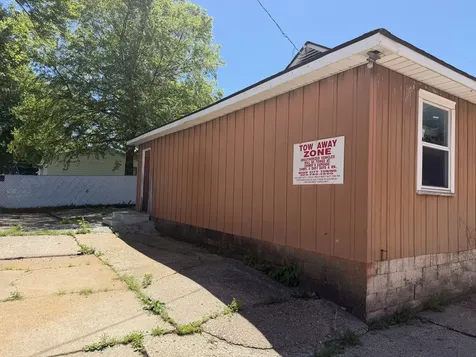 3721 5TH Avenue Moline IL 61265