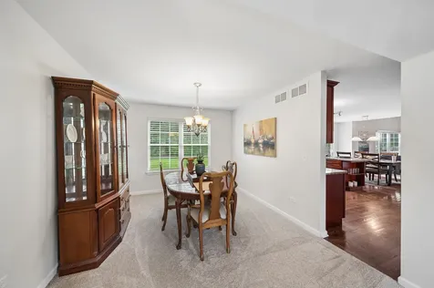 567 Lakeview Drive Oswego IL 60543