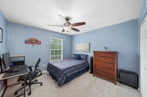 567 Lakeview Drive Oswego IL 60543