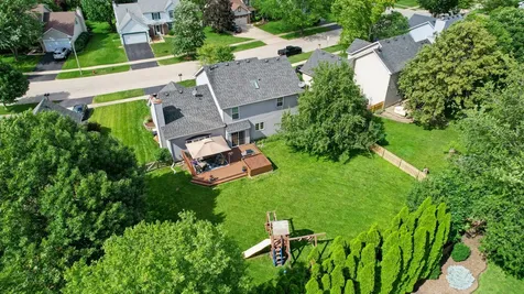 567 Lakeview Drive Oswego IL 60543