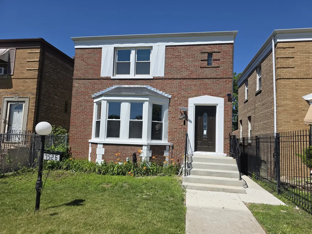 7526 South Wood Street Chicago IL 60620