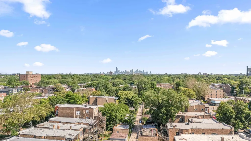 6150 South Saint Lawrence Avenue Chicago IL 60637