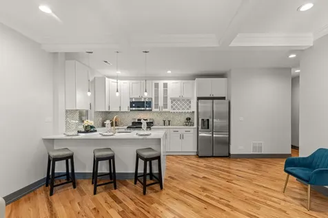 6150 South Saint Lawrence Avenue Chicago IL 60637