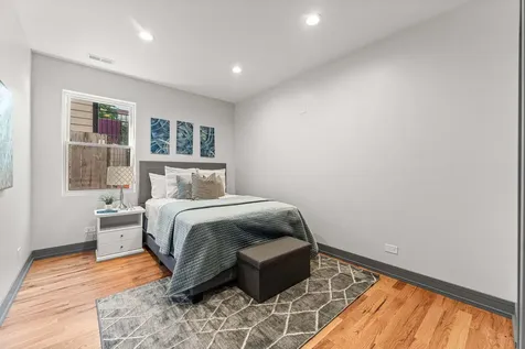 6150 South Saint Lawrence Avenue Chicago IL 60637