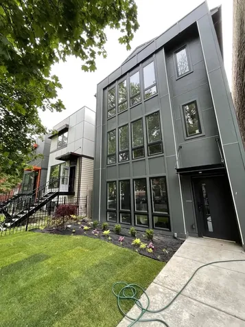 6150 South Saint Lawrence Avenue Chicago IL 60637