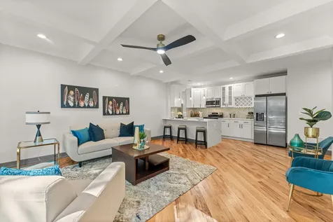 6150 South Saint Lawrence Avenue Chicago IL 60637