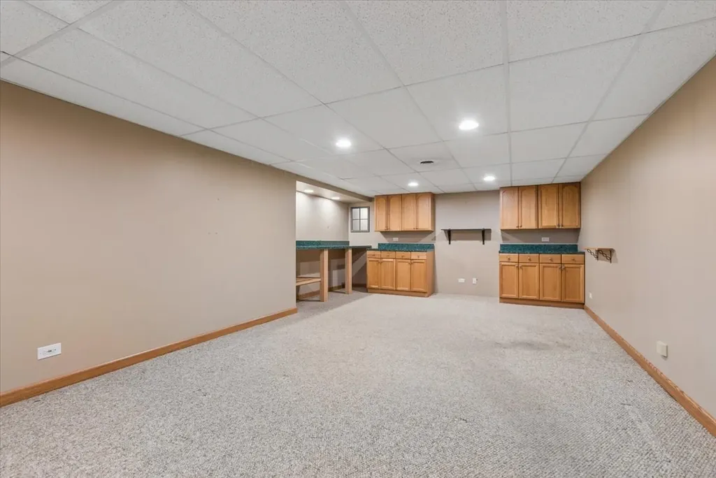 7829 Nantucket Drive Darien IL 60561