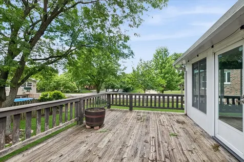 7829 Nantucket Drive Darien IL 60561