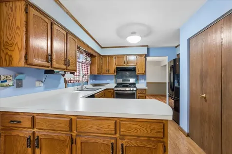 7829 Nantucket Drive Darien IL 60561