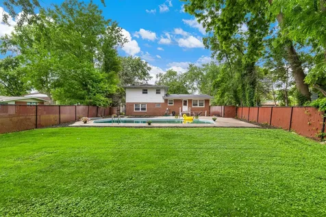 804 West Manor Court Glenwood IL 60425