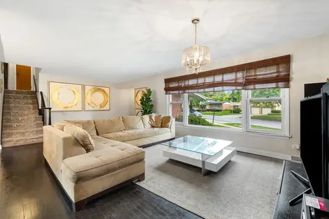 804 West Manor Court Glenwood IL 60425