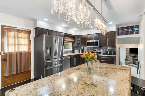 804 West Manor Court Glenwood IL 60425